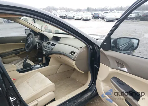 2010 Honda Accord 2.4 Lx z USA, uszkodzony, nr VIN 1HGCP2F35AA047866